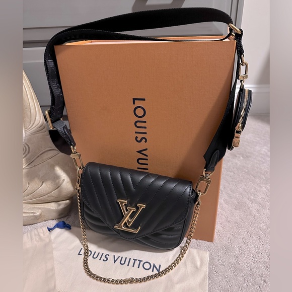 AUTHENTIC New Wave Multi-Pochette, NX325852524/AIIW7YA, excellent condition - Picture 1 of 15